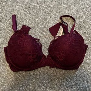Victoria’s Secret Plunge Lace Bra 40D